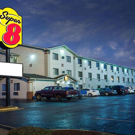 Super 8 by Wyndham Hot Springs Hotel Eksteriør billede